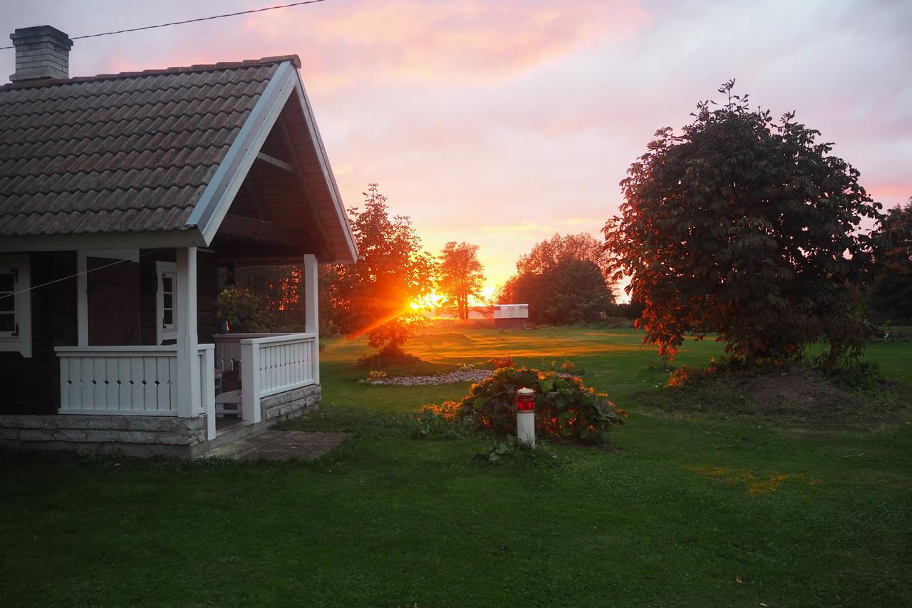 Gasthaus Leesi Puhkemaja Exterior foto